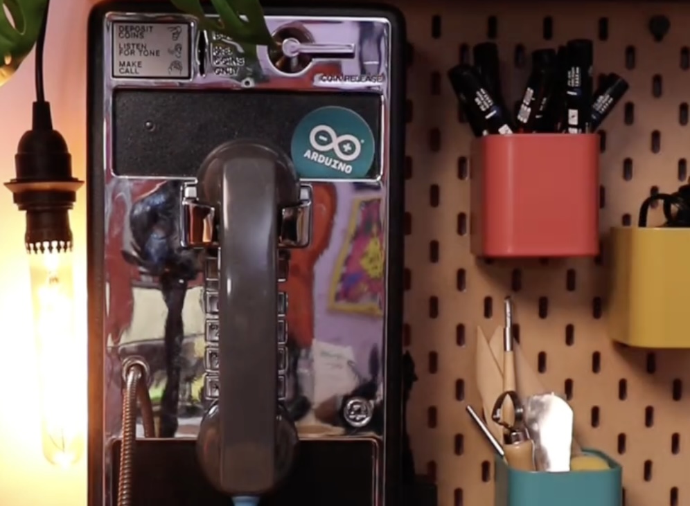 This musical payphone rings on rainy days - Arduino Blog