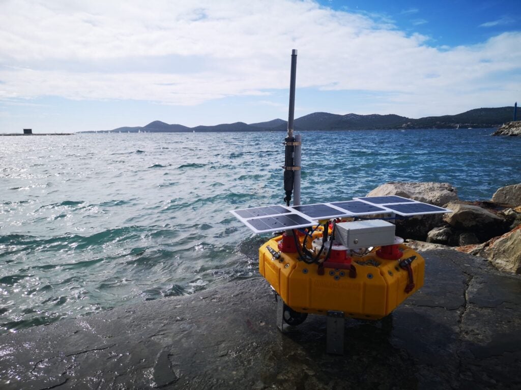 Exploring the ocean with Raspberry Pi–powered marine robots - Raspberry Pi Blog