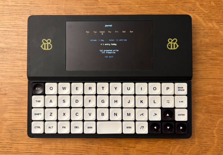 Bee Write Back –  A Raspberry Pi Zero 2 W-based DIY writerdeck with 5.5-inch OLED and mechanical keyboard - CNX Software
