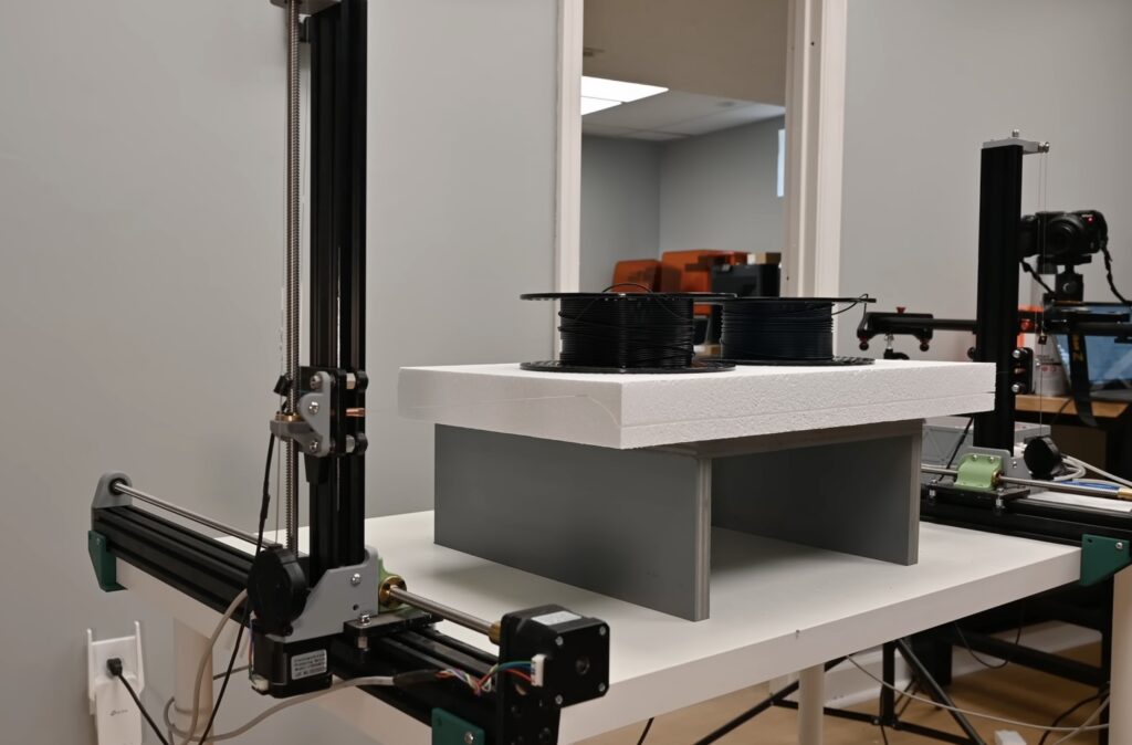 This CNC hot wire cutter was created specifically for making airplane wings - Arduino Blog
