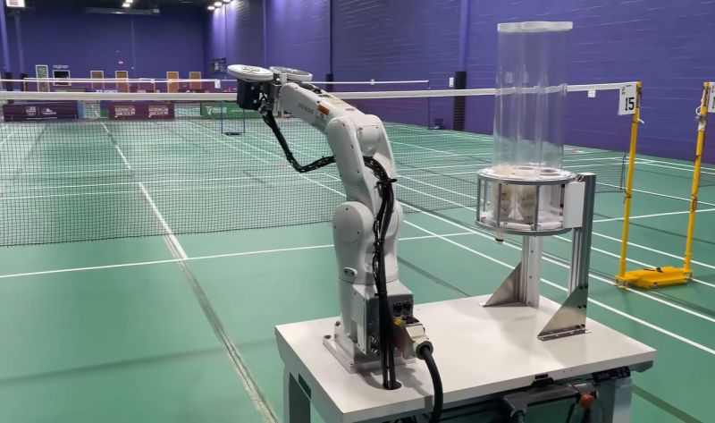 Making a Robot to Serve Some Mean Badminton Shuttlecocks - Hackaday
